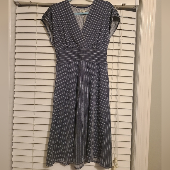 Max Studio Large Striped Dress from a smoke free house, perfect condition. - Picture 1 of 5